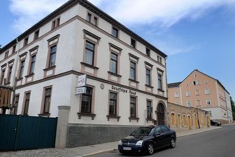 Frankenberg: "Deutsches Haus" weicht Pflegeheim - <p class="artikelinhalt">Nach dem Abriss des "Deutschen Hauses" soll die so frei werdende Fläche für den Neubau eines Pflegeheimes mit genutzt werden.</p>