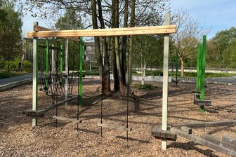 Frankenberg: Kinder können Kletterpark nach Reparatur wieder erobern - Nach Erneuerung von Balken wieder intakt: der Kletterpark an der Zeitwerkstadt in Frankenberg.