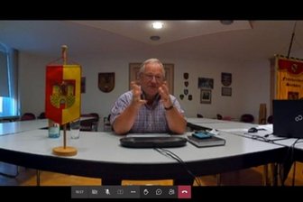 Frankenberg lässt Vereine nicht im Regen stehen - Frankenbergs Bürgermeister Thomas Firmenich (CDU) in der Videokonferenz mit Vertretern von Sportvereinen der Stadt.