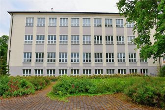 Frankenberg plant weiter für zweisprachige Schule - Weil der Umbau zu einem Gesundheitszentrum scheiterte, will die Stadt das ehemalige Krankenhaus zum Bildungskomplex umbauen.