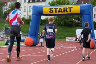 Frankenberg: Premiere beim Spendenlauf der Schüler - Der Spendenlauf des Gymnasiums findet auch in diesem Jahr wieder auf der Jahnkampfbahn statt.