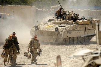 Frankenberg: Soldaten und Zivilisten gemeinsam bei Gedenkmarsch - Bundeswehrsoldaten 2011 in Afghanistan (Symboldbild).
