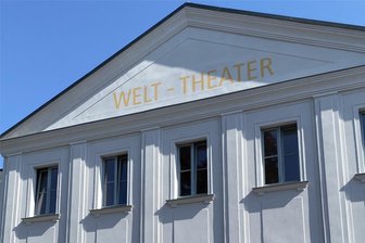 Frankenberg: Spuk im Kino statt Hexen in Flammen - Zeigt „Spuk unterm Riesenrad“ im Original: das Frankenberger Kino Welt-Theater.