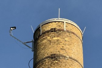 Frankenberger Störche live auf Youtube - Die neue Webcam am Schornstein des Unternehmens Innotex Merkel & Rau in Frankenberg.