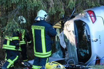 Frau bei Unfall auf S255 schwer verletzt -