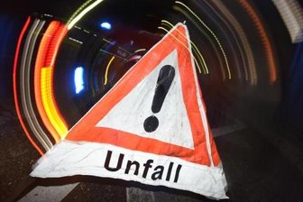 Frau bei Unfall auf Zwickauer Straße verletzt -