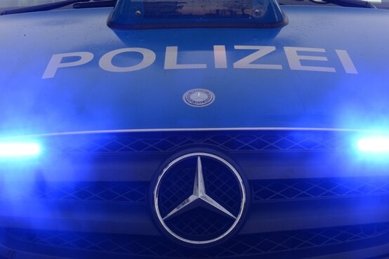 Frau ertappt Autodieb auf Parkplatz von Chemnitz-Center - 