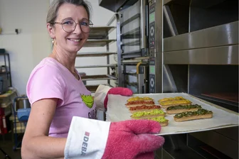 Frau Quendt, wie sind Sie vom Stollen zur Hülsenfrucht gekommen? - Heike Quendt bäckt heute in ihrer Manufaktur Qio Food gesunde Alternativen zu belegten Brötchen und süßem Gebäck.