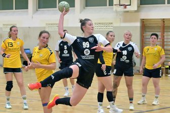 Frauen-Handball in Schneeberg: Warum der Klassenerhalt diesmal besonders wichtig ist - Sashka Filiposka aus Mazedonien ist neu beim SV Schneeberg. Als ehemalige Profispielerin bringt sie viel Qualität mit.
