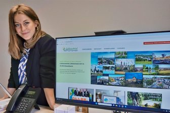 Frauenpower im Göltzschtal: Was die neue Projektmanagerin für junge Leute anschieben will - Sina Herold (25) ist seit Mai neue Projektmanagerin im Mittelzentralen Städteverbund Göltzschtal. Ihr Büro hat sie im Auerbacher Rathaus.