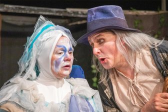 Frauenstein: Theater vor romantischer Kulisse - Die Theatergruppe Spielbrett gastiert in Frauenstein.