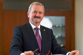 Fraunhofer-Präsident Neugebauer: "Kernfusion kann echte Alternative sein" - Für stärkere Forschungsförderung: Fraunhofer-Präsident Prof. Reimund Neugebauer.