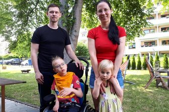 Fraureuth: Spender helfen junger Familie nach Schicksalsschlag - Die Hendels machen eine schwere Zeit durch. Umso dankbarer sind sie für die Unterstützung zahlreicher Spender.