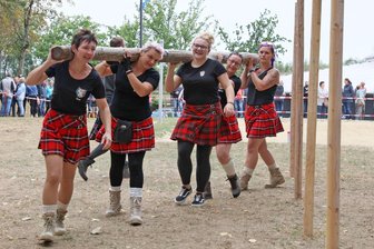 Freibad Crossen: Clan organisiert Highland Games - Ein Wettbewerb während der Highland Games 2018.