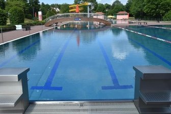 Freibad Gablenz öffnet nach Havarie später - Eigentlich sollten hier an diesem Wochenende die ersten Badegäste anzutreffen sein. Doch das Freibad Gablenz öffnet erst kommende Woche. 
