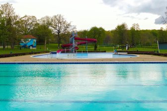 Freibad Oberreichenbach öffnet eine Woche später - Im Freibad Oberreichenbach beginnt die Saison erst am 24. Mai.