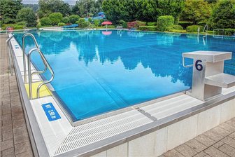 Freibad Oederan: Vorbereitungen für Saisoneröffnung laufen - Das Erlebnisbad Oederan soll voraussichtlich Anfang Juni wieder öffnen. 