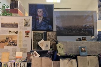 Freiberg: Akademische Buchhandlung erinnert an Novalis - Die Akademische Buchhandlung Freiberg gedenkt zum 225. Todestag von Novalis.