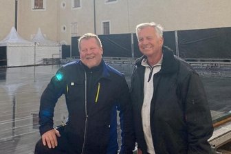Freiberg bereitet sich auf die Eiszeit vor: Bahn wird aufgebaut -