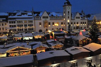 Freiberg: Christmarkt lockt mit neuen Ideen zum Bergbau - Der Freiberger Christmarkt, wie hier im Jahr 2010, öffnet seine Tore traditionell auf dem Obermarkt.