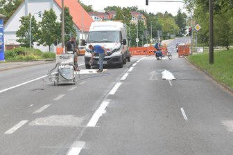Freiberg: Debatte um Radfahr-Schutzstreifen neu entbrannt - Auf dem Meißner Ring in Freiberg sind Radfahr-Markierungen entfernt worden.