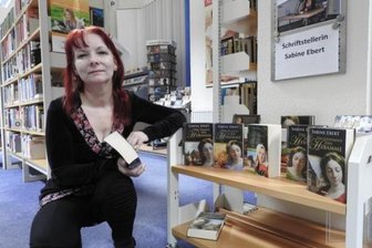 Freiberg ehrt Hebammen-Autorin - Erfolgsautorin Sabine Ebert
