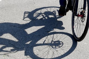 Freiberg: Gestohlene E‑Bikes aufgefunden - Zwei E‑Bikes wurden in Freiberg nach einem Diebstahl sichergestellt.