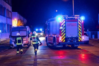 Freiberg: Nächtlicher Feuerwehreinsatz im Sächsischen Metallwerk - Im Sächsischen Metallwerk Freiberg fand am Sonntag ein Feuerwehreinsatz statt.