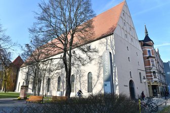 Freiberg: Stadtbibliothek stellt auf neue Technik um - Die Stadtbibliothek Freiberg schließt für die Umstellung auf ein neues System.
