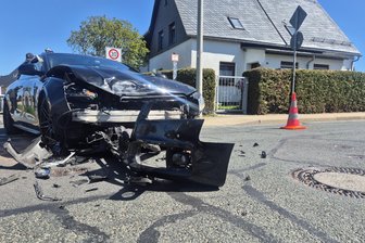 Freiberg: Unfall an Hegelstraße – 70.000 Euro Schaden - An der Hegelstraße in Freiberg kollidierten am Mittwoch ein Audi und ein VW.