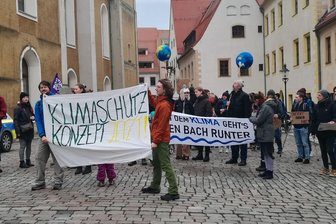 Freiberg vor der Entscheidung: Wird am Klimakonzept weiter gearbeitet? - Im Januar 2025 hatte das Bündnis Freiberg klimaneutral zu einer Demo aufgerufen.