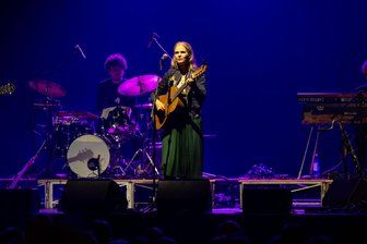 Freiberg: Wie Dota im Tivoli für Gänsehautatmosphäre sorgte - Sängerin Dota und Band waren am Donnerstagabend im Tivoli Freiberg zu erleben.