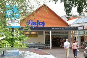 Freiberg: Wie lange darf auf dem Parkplatz an der Gerberpassage geparkt werden? - Der Parkplatz an der Gerberpassage Freiberg wird videoüberwacht.