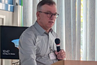 Freiberger Chefarzt klärt über Patientenrechte auf: „Schauen Sie genau hin, was Sie unterschreiben“ - Dr. Ralf Walper, Chefarzt der Notaufnahme des Krankenhauses Freiberg, informierte zu Patientenrechten.