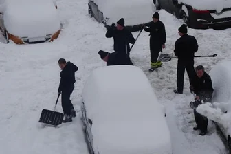 Freiberger Feuerwehr hilft beim Winterdienst -