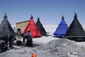 Auch in Bolivien haben die Freiberger Forscher bereits in einem Salzsee nach Lithium gesucht.