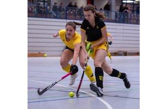 Freiberger Hockeyspieler eröffnen neue Hallensaison - Wollen in der Halle diesmal weiter vorn landen: die Freiberger HTC um Linn Bittermann (r.)