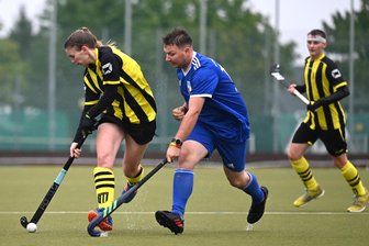 Freiberger Hockeyspieler starten in die Feldsaison - Nach der Hinrunde steht das FHTC-Team um Stefanie Oertel (l.) und Dominik Göpfert auf Rang 3 der Verbandsliga B.