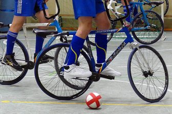 Freiberger Radballer setzen Erfolgskurs in Löbau fort -