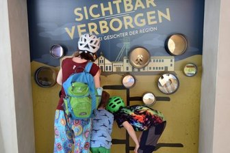 Freiberger reden mit: So soll unser Welterbezentrum werden - Erste Werbeelemente vermittelten auch einen gestalterischen Eindruck von dem Projekt, welches 2024 in der Petersstraße eröffnet werden soll.