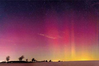 Freiberger sichtet Polarlicht - Ein Polarlicht am 27. Februar, 1 Uhr von Freiberg aus in Richtung Tuttendorf fotografiert.