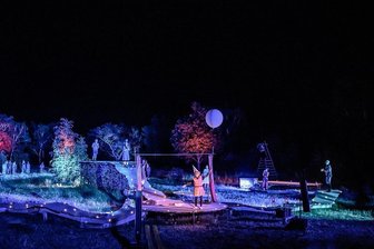 Freiberger "Sommernachtstraum": Der mit dem Licht spielt - Effektvoll illuminiert: Das ehemalige Silberbergwerk "Alte Elisabeth" bietet eine fantastische Kulisse für Shakespeares "Sommernachtstraum". Daran hat Sven Zimmermann aus Olbernhau einen gehörigen Anteil.