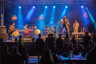 Freiberger Sommernächte: 150 Gäste bei Benefizkonzert im Schlosshof -