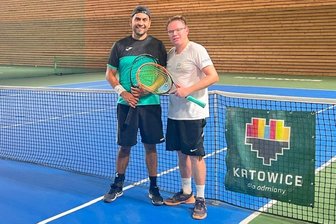 Freiberger Tennisspieler setzt erfolgreiche Sommertour in Polen fort - Lieferten sich im polnischen Kattowitz ein heißes Finale: Alexander Kreller (r.) und der Mexikaner Enrique Meinguer.