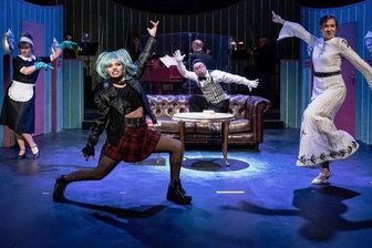 Freiberger Theater schließt bis zum 15. Januar - Die Opernpremiere von "Lauter Verrückte" am 21. November in Freiberg war die letzte Premiere vor dem erneuten Lockdown der sächsischen Theater. 