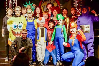 Freiberger Theaterbühne spielt „Die Räuber“ frei nach Schiller - Die Schauspieler des Freiberger Amateurtheaterprojekts „Bürger-ohne-Bühne“ bringen letztmalig ihr jüngstes Stück „Die Räuber – frei nach Schiller“ auf die Bühne.