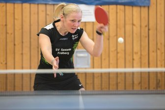 Freiberger Tischtennis-Damen fahren mit Rückenwind zum Tabellenführer - Sandra Stenzel blieb in ihren vier Einzeln ungeschlagen und gab nur drei Sätze ab.