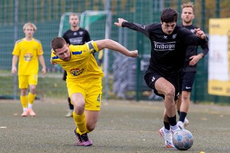 Freiberger Vereinschef fordert: „Die Strafen von Verbandsseite greifen zu kurz“ - Auf seine Schnelligkeit hofft der BSC auch in Chemnitz: Lucas René Hanitsch (r.), hier beim 5:1 gegen Marienberg.