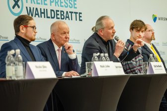 „Freie Presse“-Debatte zur Bundestagswahl im Vogtland: So wollen die Kandidaten die Wirtschaft wieder flott bekommen - Kandidaten für das Vogtland (von links): Maik Linke, SPD; Robert Hochbaum, CDU; Olaf Horlbeck, Grüne; Simon Zwintzscher, Die Linke; Torsten Schnurre, FDP.