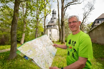 „Freie Presse“-Wanderung zu Himmelfahrt: Auf diese Highlights können sich Vogtländer freuen - Bernd Wächter ist der Vorsitzende des Vereins Plauener Naturfreunde und organisiert die Wanderung seit Jahren mit.